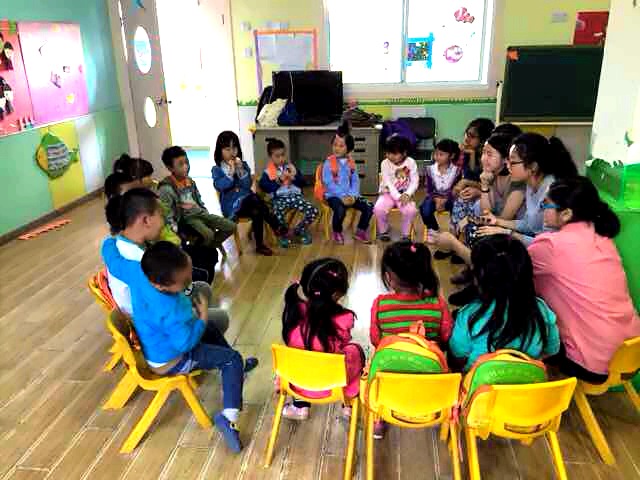 Volunteers' first day at Yongmei School